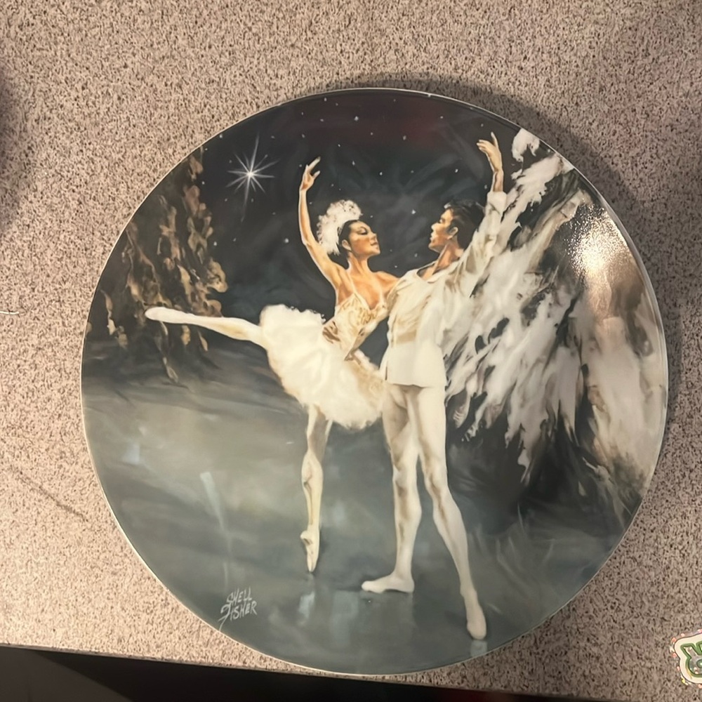 Fine China by Viletta plate